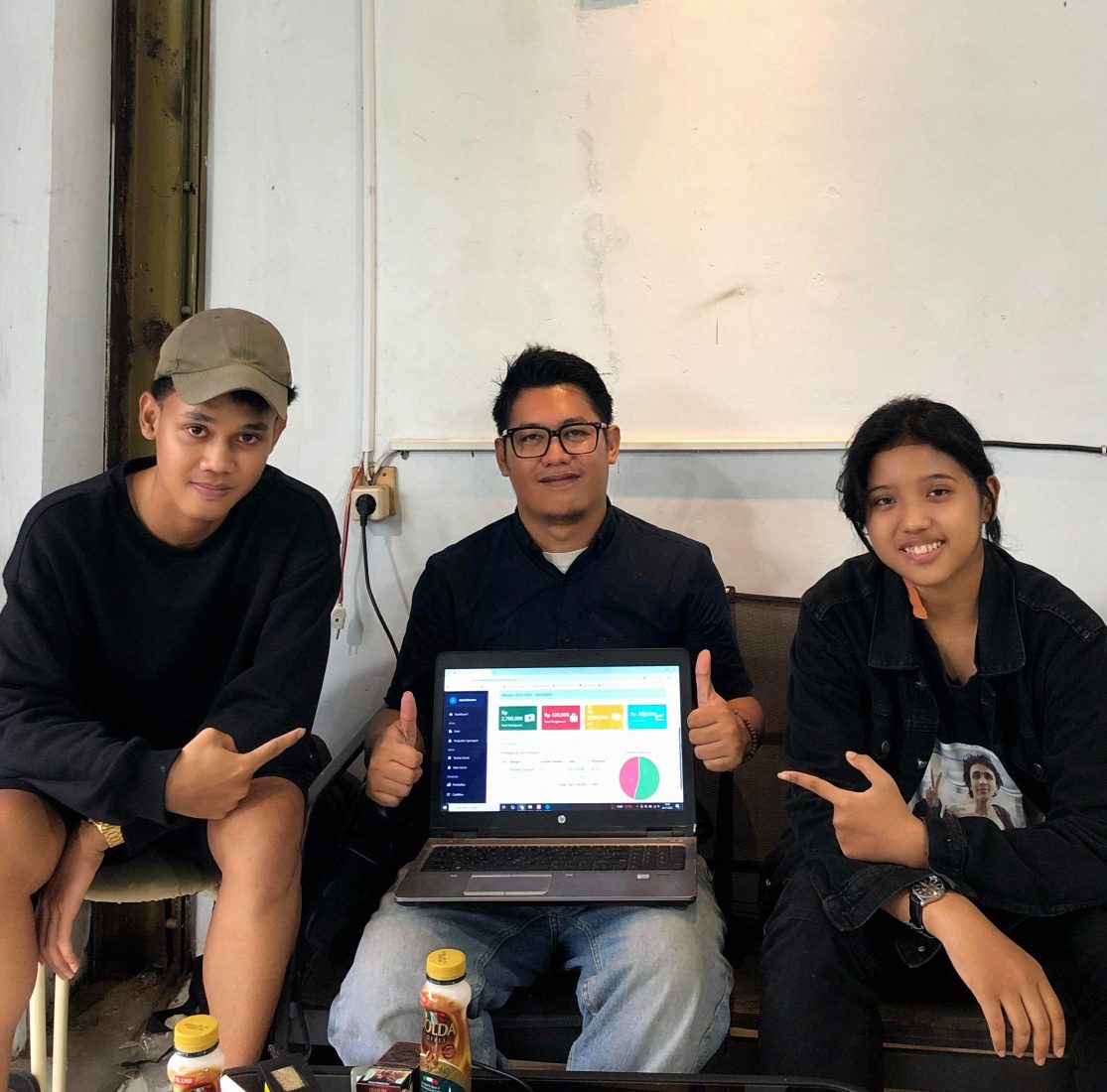 Training Aplikasi Penjualan dan Servis HP
